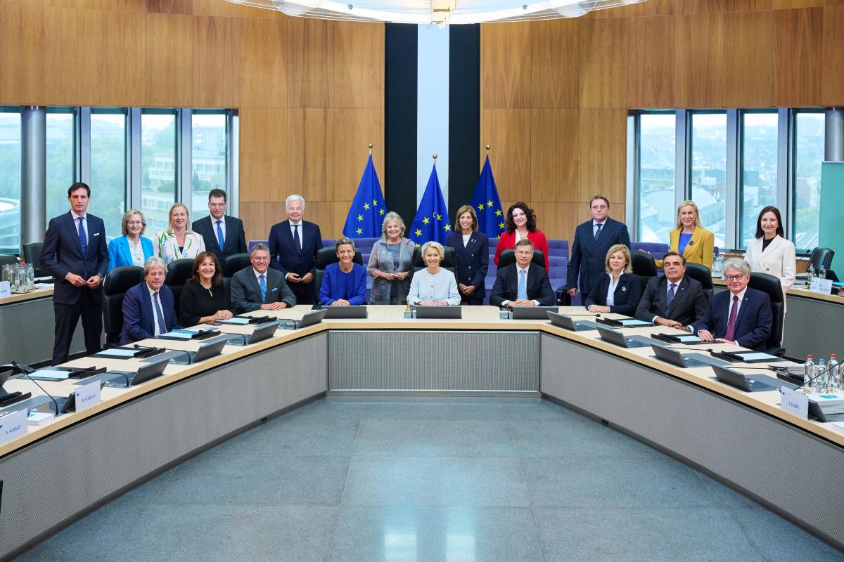 Imagem relacionada à notícia: Marcando comissões europeias 2500 a reunião da faculdade 2024 09 11 en