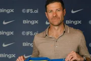 Barcelona monitora situação entre Estêvão e Xabi Alonso, revela jornal