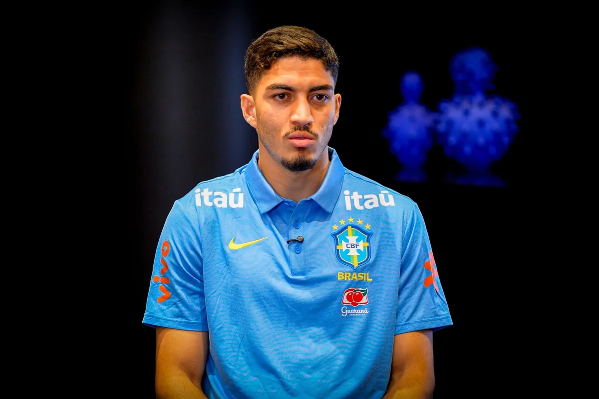 Zagueiro Jair revela que ficou “em choque” com convocação para a Seleção