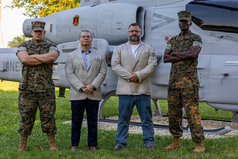 Imagem relacionada à notícia: AH- 1 A exposição Z conecta a força de trabalho do NAVSUP WSS ao guerreiro do Corpo de Fuzileiros Marinhos