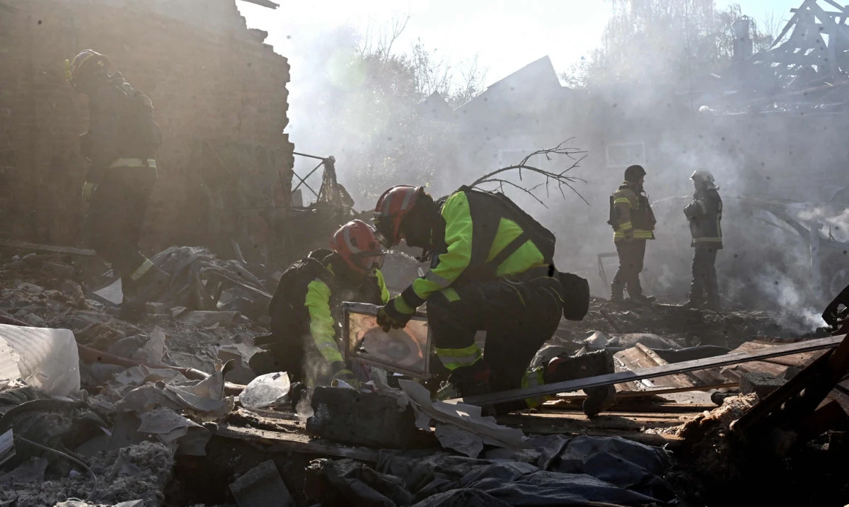 Pakistandês morto e 11 feridos no último ataque ao aeroporto de Riad