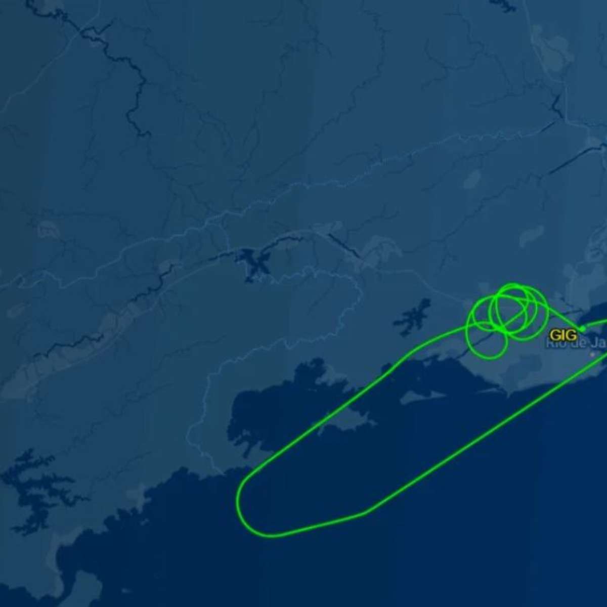 Avião da Azul retorna ao Galeão, no Rio, após suspeita de pane elétrica