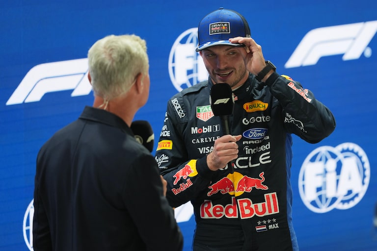 Verstappen admite surpresa com pole da sprint em Singapura: ‘Carro voltou à vida’