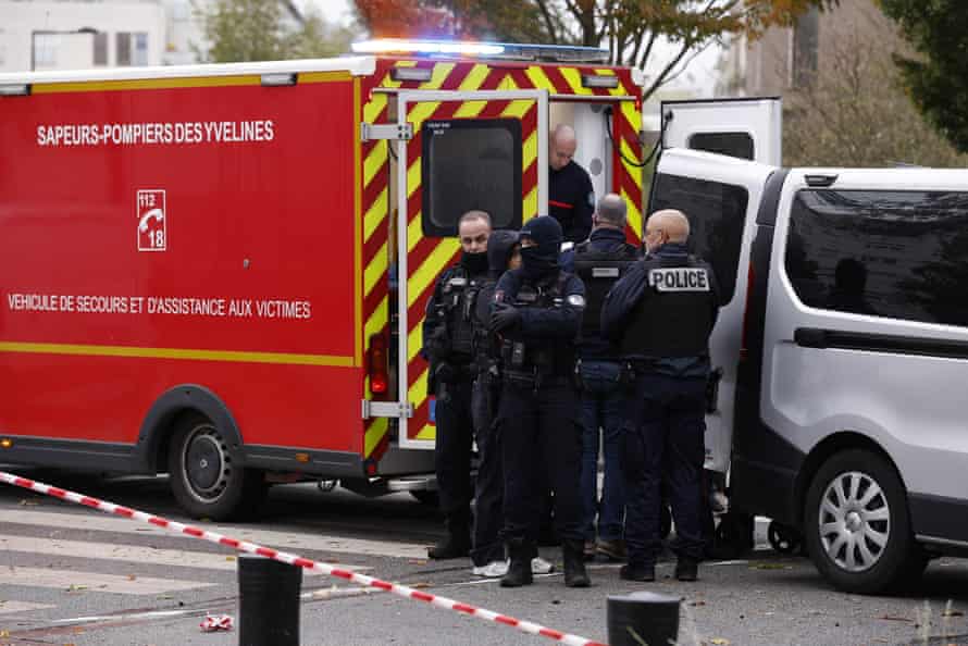 A França vai mobilizar 70.000 policiais no sábado para evitar distúrbios civis