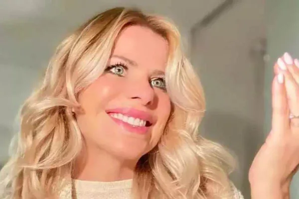 Karina Bacchi diz viver em santidade e que espera por “homem de Deus”