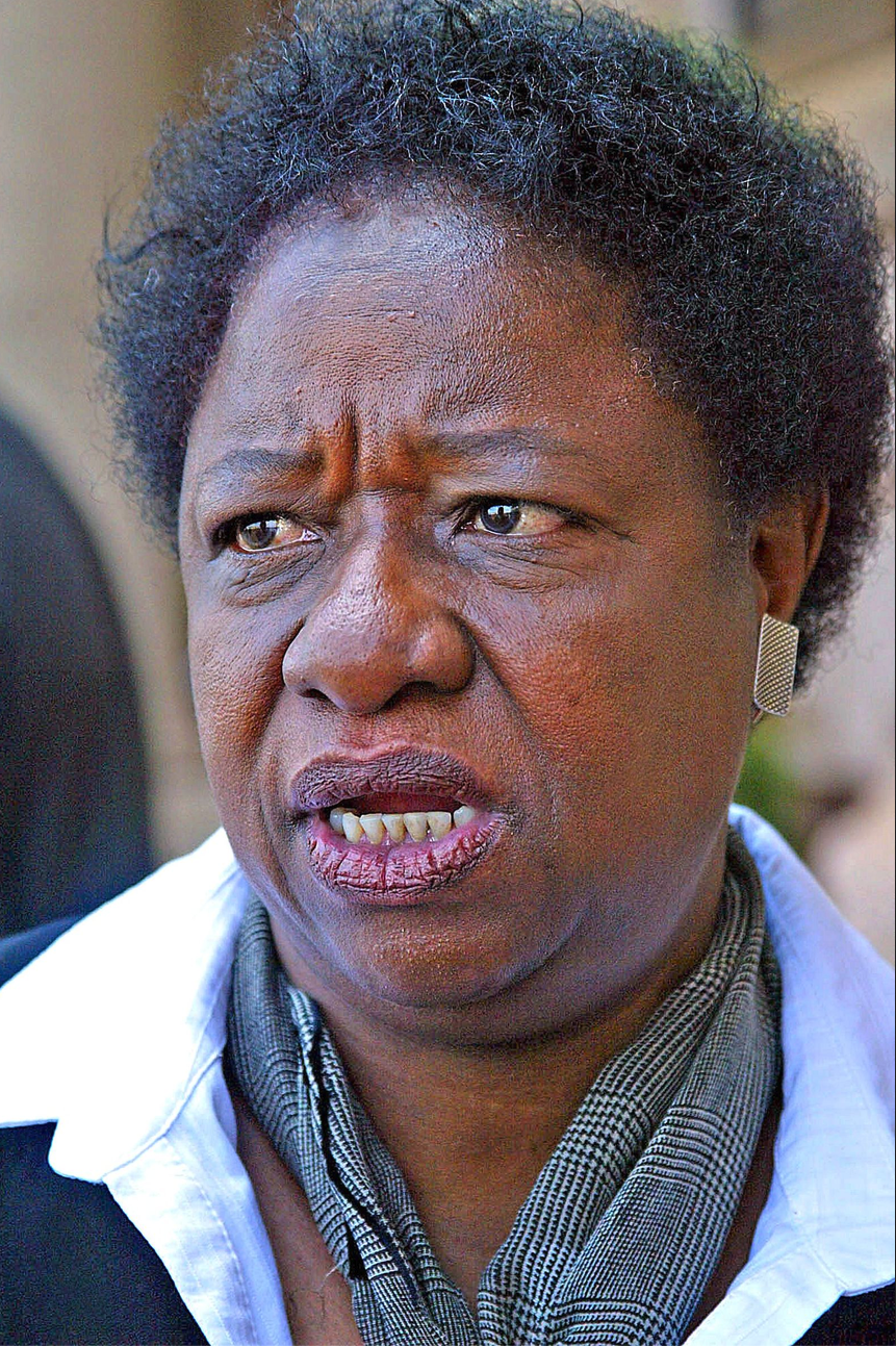 Mbeki nega acordos secretos com generais da era do apartheid e culpa a NPA pelos atrasos no processo de julgamento da CTR