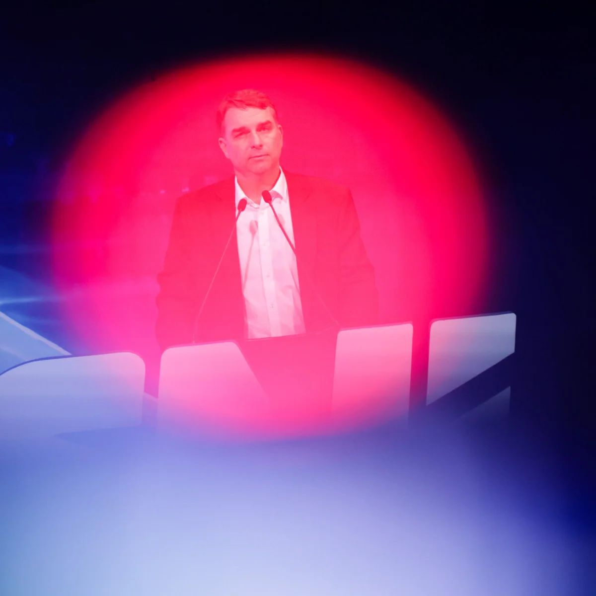 Flávio se prepara para ser alvo em debate na TV e PL avalia desgastes