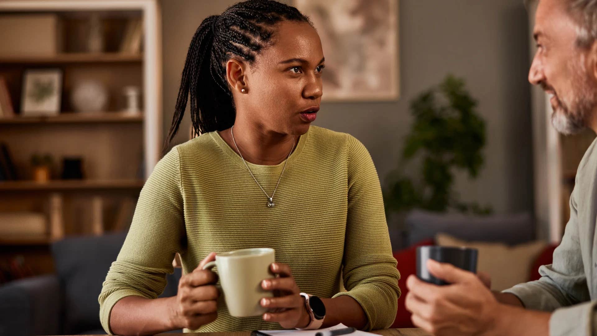 Mulheres Criadas Para Conhecer Seu Valor Dizem 11 Frases Casualmente Assertivas Quando Alguém as Desrespeita
