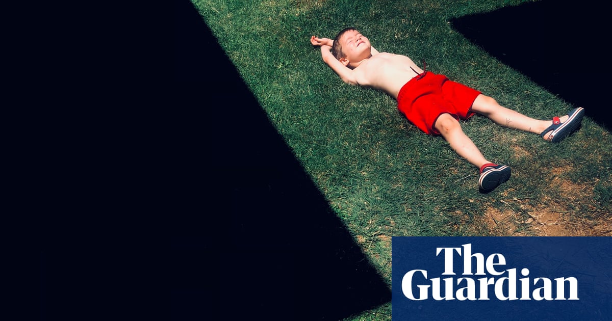 'Parece que a luz está empurrando a escuridão para longe': a melhor foto de celular de Gellért Gombai
