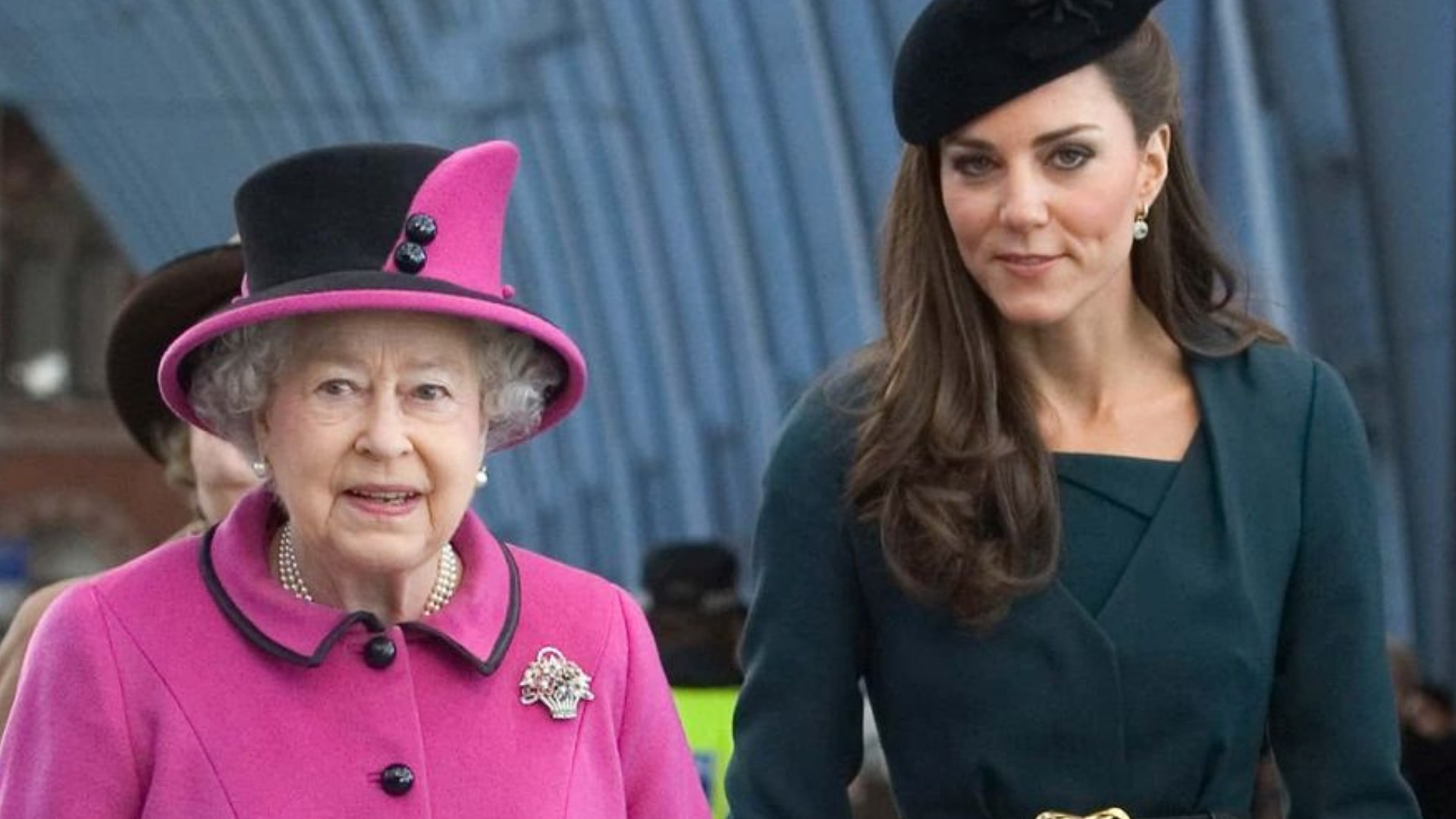 Rainha Elizabeth admirava virtude específica de Kate Middleton após 3 dos seus filhos se divorciarem, revela ex-funcionária da Família Real