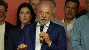 Lula chama de 'lição da democracia' votação no 1º turno: ‘Resultado muitas vezes é inesperado’