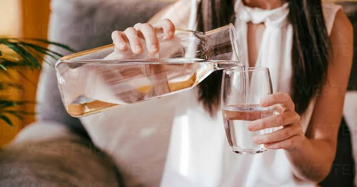 4 thói quen bảo quản nước uống trong nhà cần xem lại