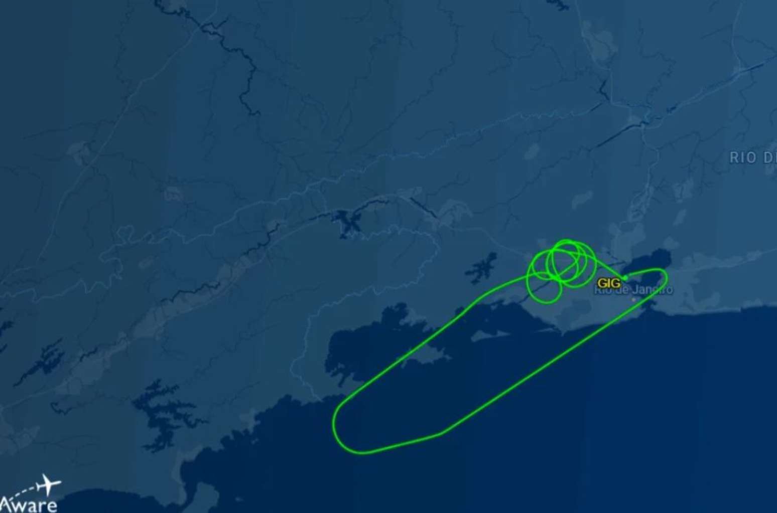 Avi&atilde;o seguia para Curitiba quando teve que retornar ao aeroporto de Gale&atilde;o, no Rio