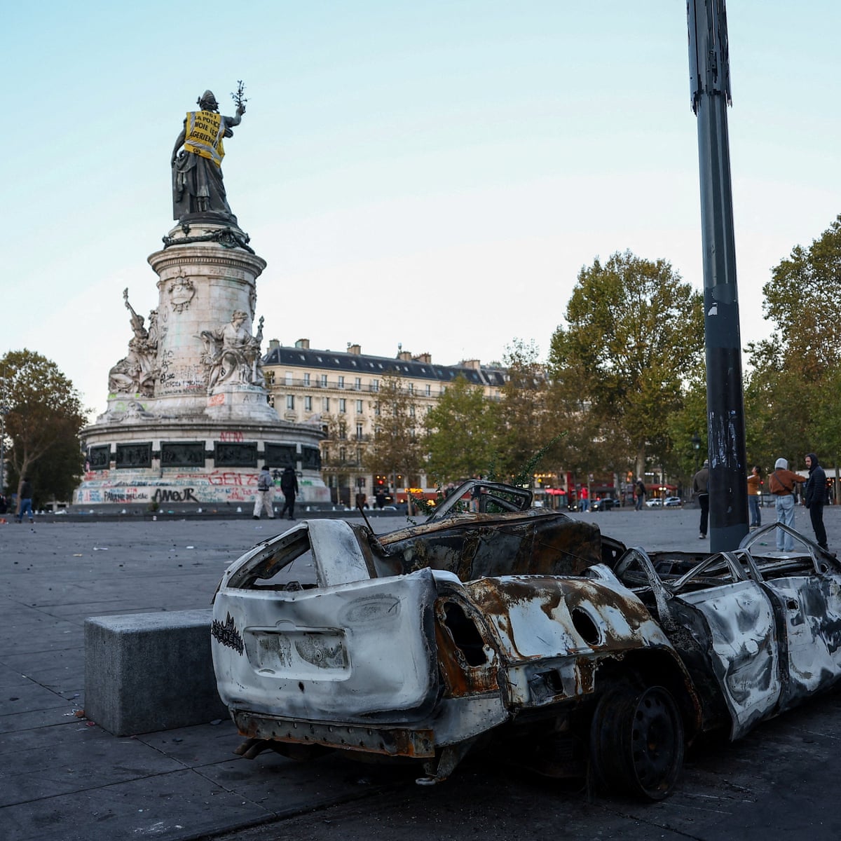 A França vai mobilizar 70.000 policiais no sábado para evitar distúrbios civis