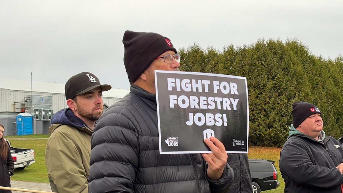 Dozens of people rally to support workers at New Brunswick pulp mill