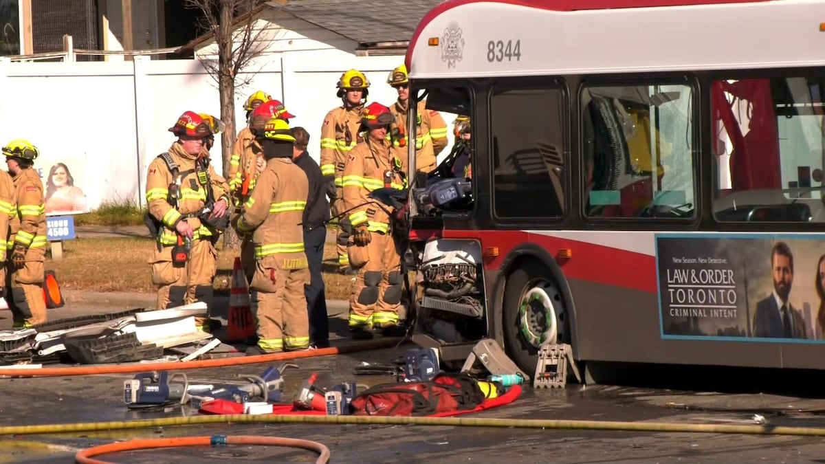 3 dead, 16 injured in bus fire in northeast Calgary: CPS