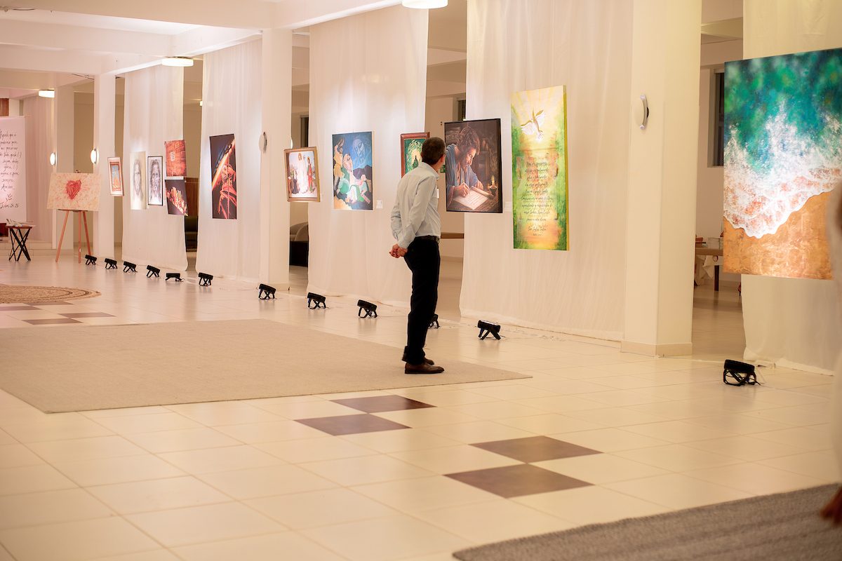Fé, arte e solidariedade se unem em exposição dedicada a São Judas Tadeu