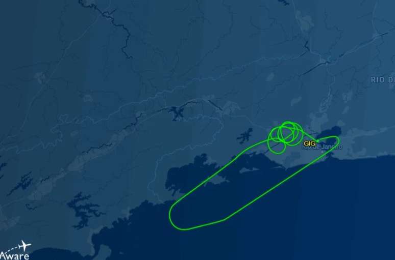 Avião da Azul retorna ao Galeão, no Rio, após suspeita de pane elétrica