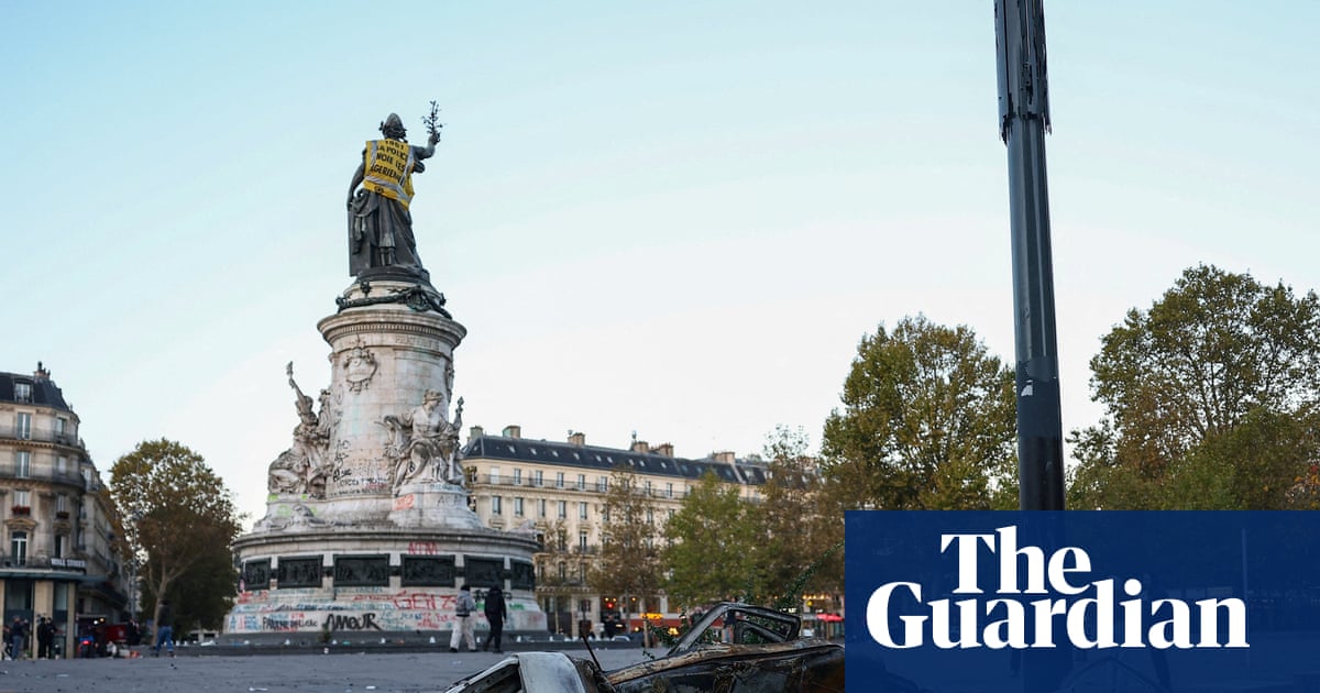 A França vai mobilizar 70.000 policiais no sábado para evitar distúrbios civis