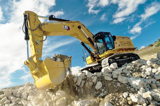 Catapillar Cat374 hydraulic excavator.