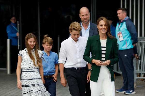 Rainha Elizabeth admirava virtude específica de Kate Middleton após 3 dos seus filhos se divorciarem, revela ex-funcionária da Família Real