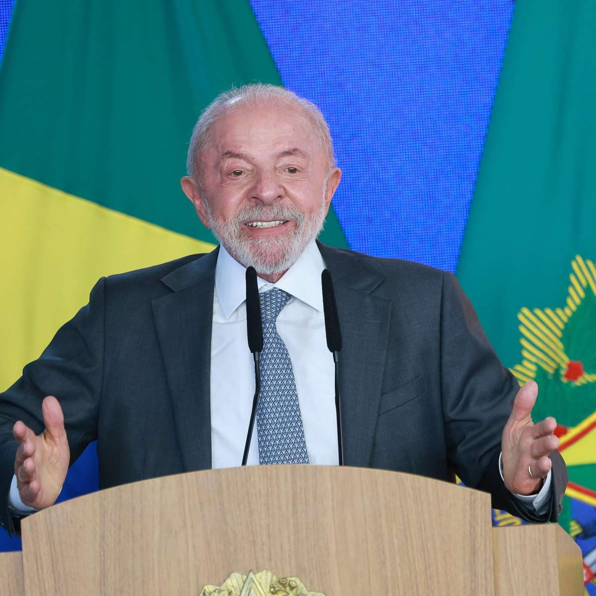 Lula publica carta a famílias evangélicas e busca aproximação com o público às vésperas da eleição